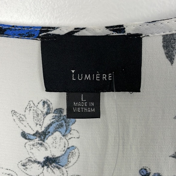 Lumiere Francesca's open shoulder floral long sleeve wrap blouse Size Large - Picture 8 of 8